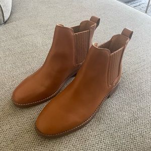 Madewell Genuine Leather Chelsea Booties, size 7.5